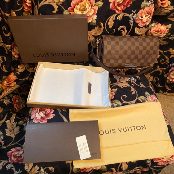LOUIS VUITTON FAVORITE MM DAMIER EBENE CROSSBODY BAG + ALL SHOWN IN PICTURE - Picture 2 of 15